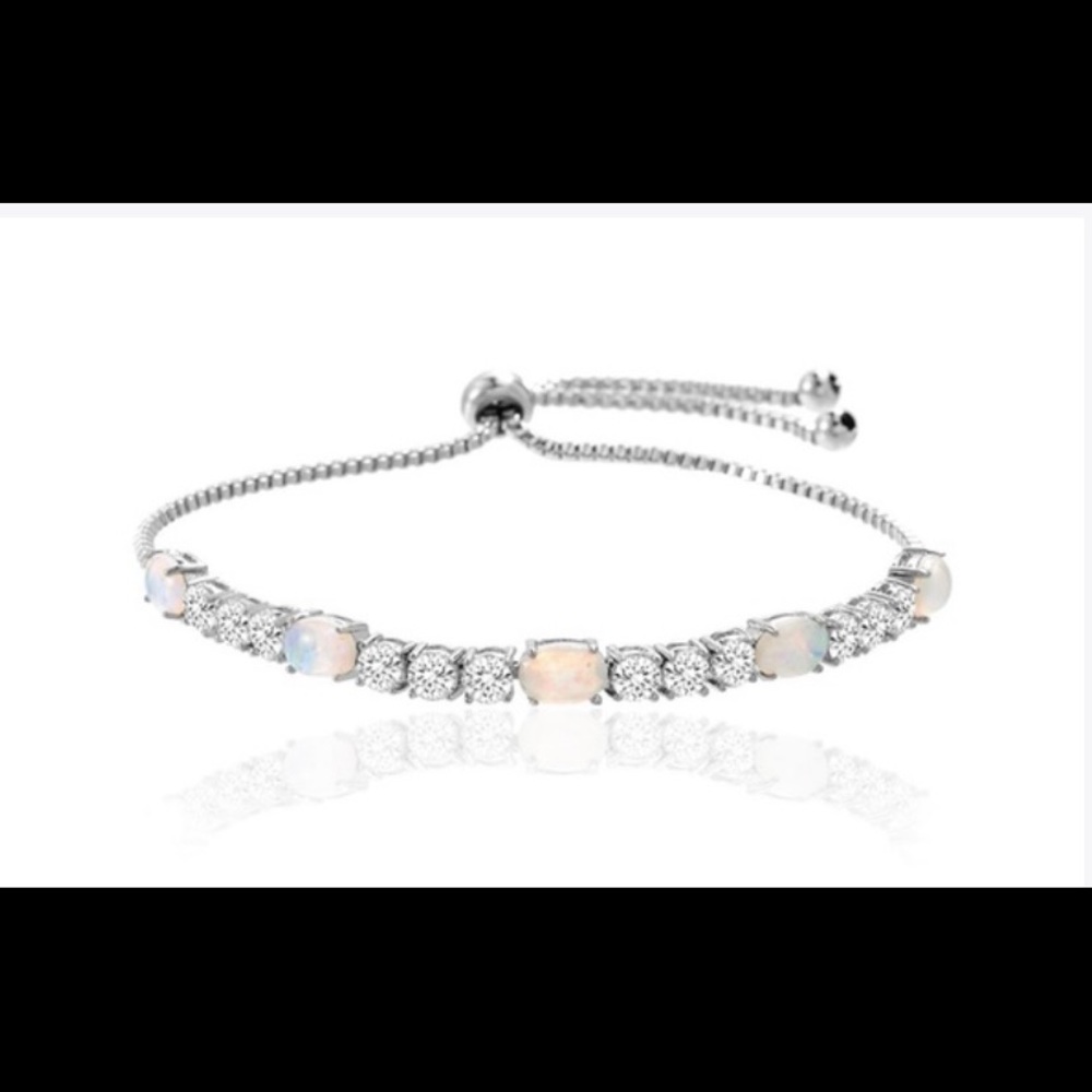 NWOT Adjustable Tennis Bracelet With Pouch